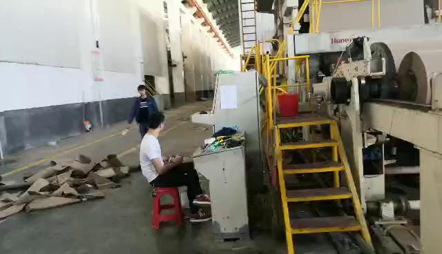 紗（shā）管紙/牛皮紙（zhǐ）造紙（zhǐ）機