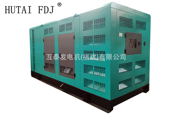 全新（xīn）柴油發電機組600KW康明斯動力750KVA靜音發（fā）電機 KTA38-G2