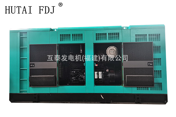 全新（xīn）柴油發電機組600KW康明斯動力750KVA靜音發電機 KTA38-G2